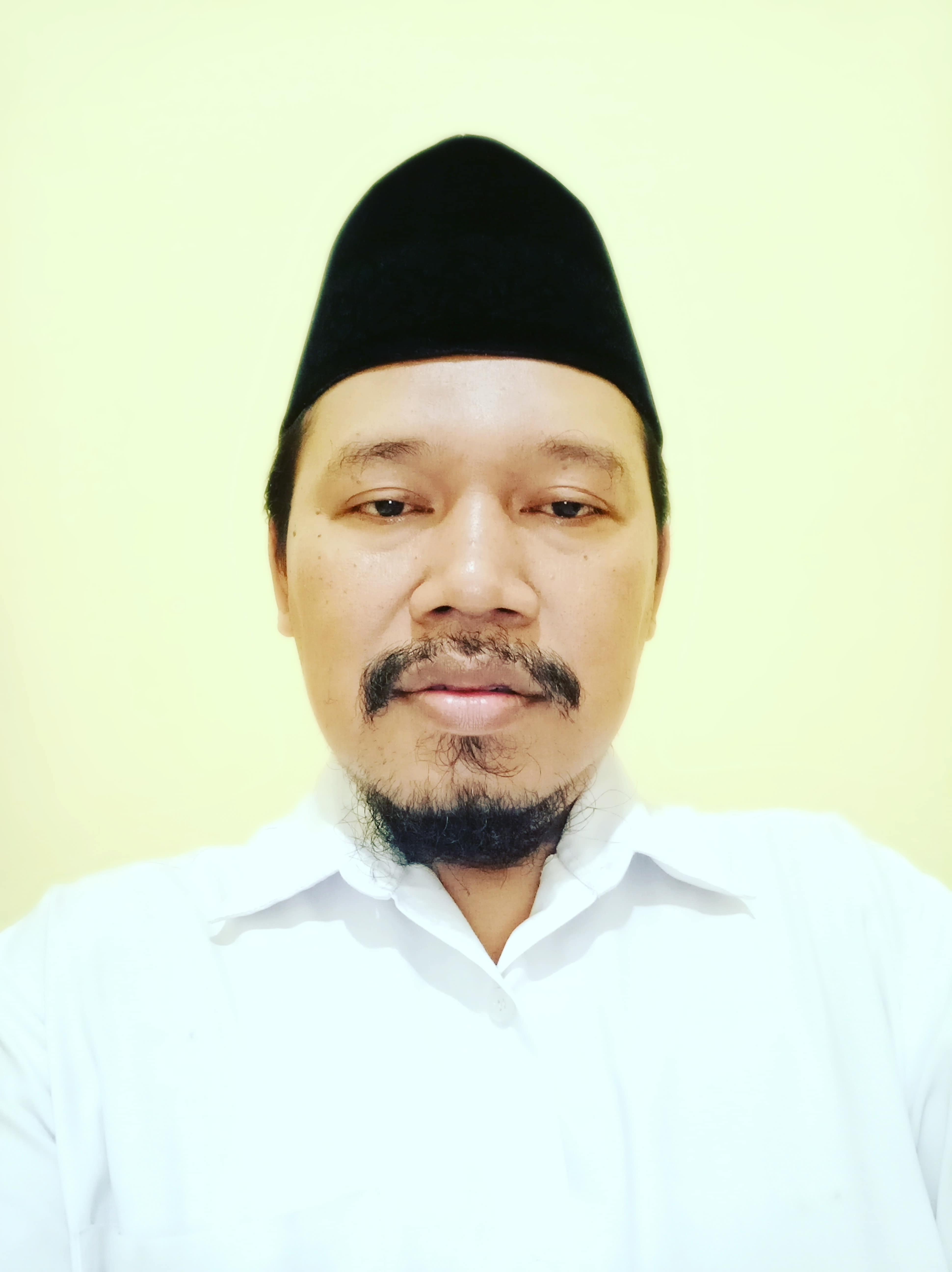 <center>Waka Kurikulum<br>H. ROCHMAT,SE,MM</center>